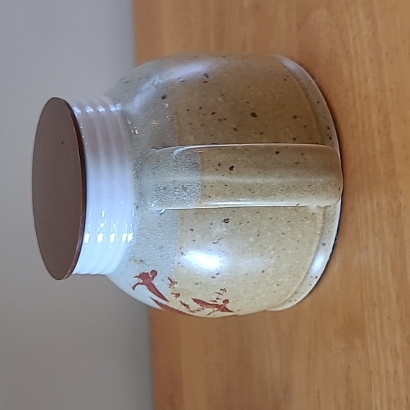 HANDCRAFTED POTTERY Lidded Travel/Office Mug - Picture 6 of 16